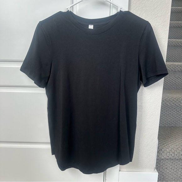 Lululemon Love Curved Hem Crewneck T-Shirt So Soft Pima Cotton Black T-Shirt 4 - Picture 1 of 5